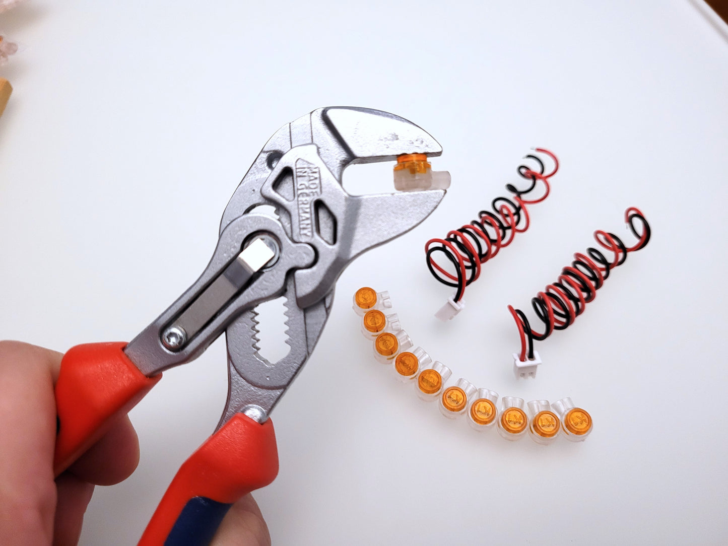 Solder-Free Fan Connector Kit (fan not included)
